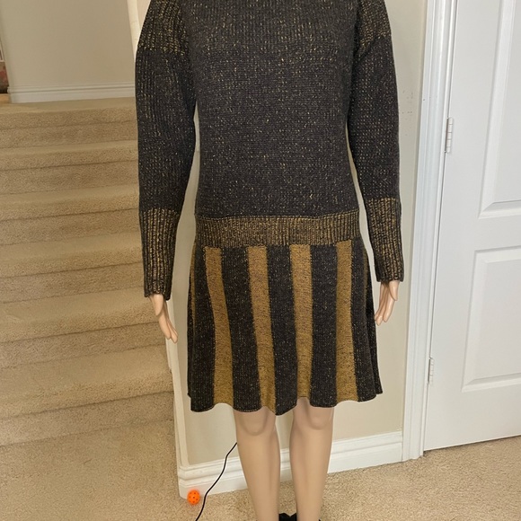 NWT Burberry Brit Sweater Dress, Size L - Picture 4 of 9